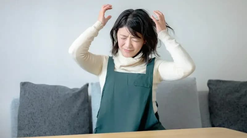 認知症介護でイライラしてしまう原因と対処法｜怒りを鎮める具体策を解説