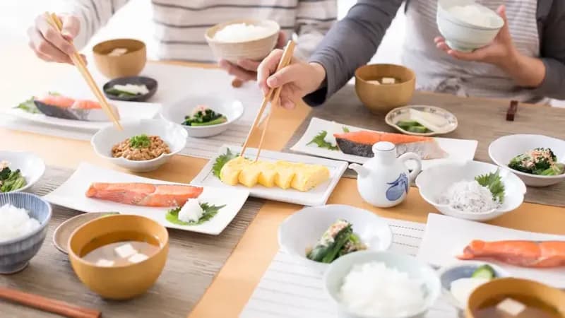 脳と栄養の関係｜脳の健康にいい食事や栄養素・食生活のポイントを解説