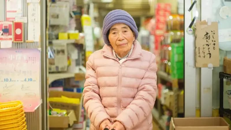 【エネルギッシュ先輩】85歳現役、駄菓子問屋の大屋商店店主・大屋律子さん「人に会うと元気になっちゃう」