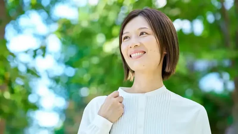 プロゲステロンとは｜働きや分泌メカニズム・PMSや更年期障害との関わりを解説【医師監修】