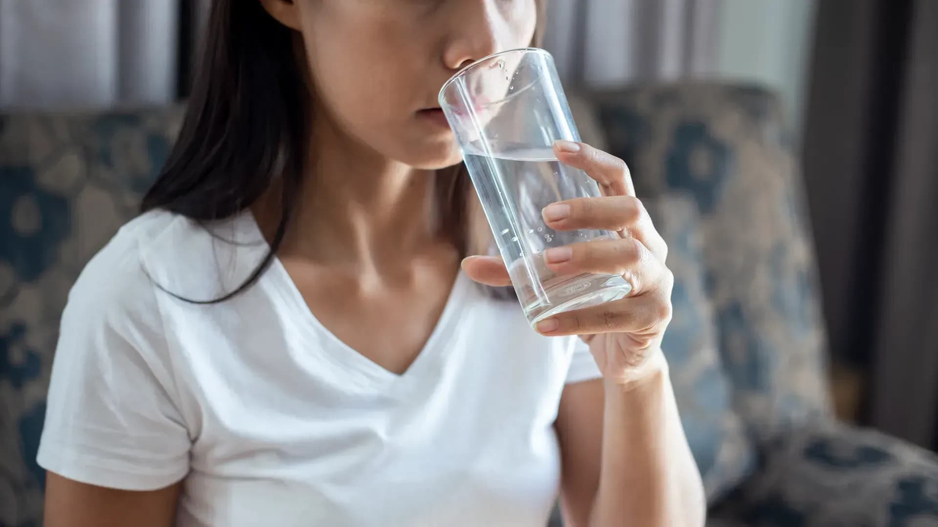 寝る前に冷たいものは飲間ないほうがいい