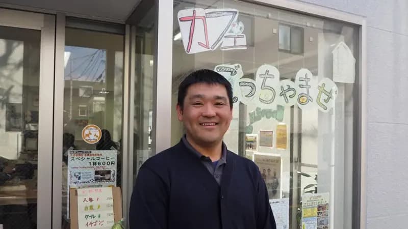 理想の認知症介護は「街」にある。品川区・認知症地域支援推進員 鈴木裕太さんがお祭りや駄菓子屋で紡ぐ地域コミュニティ