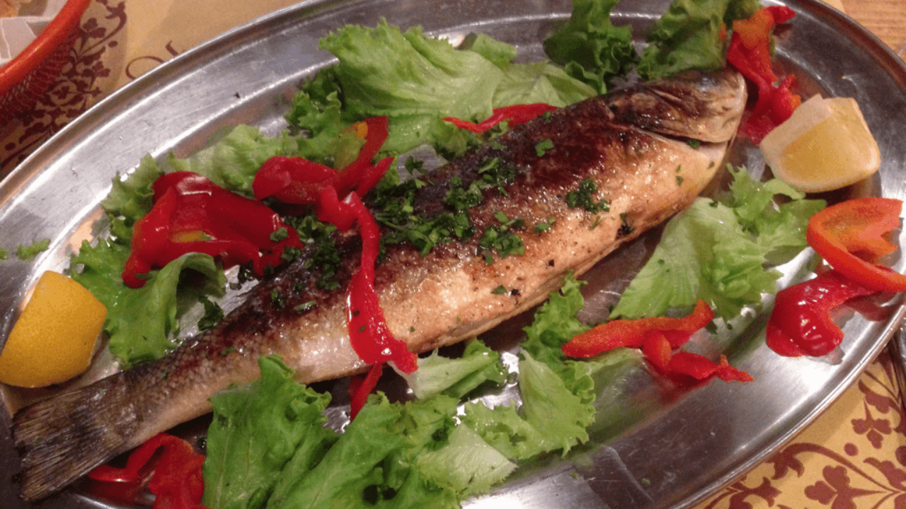 ヴェネツィアの食堂で食べた焼き魚