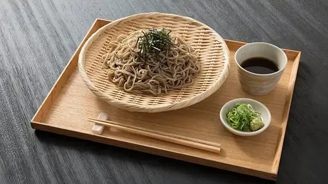 ダイエット中のお昼ごはんのおすすめは?ヘルシー・ガッツリランチのポイントを医師が解説
