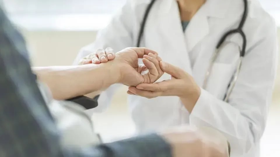 軽度の認知症における意欲低下の傾向と対策