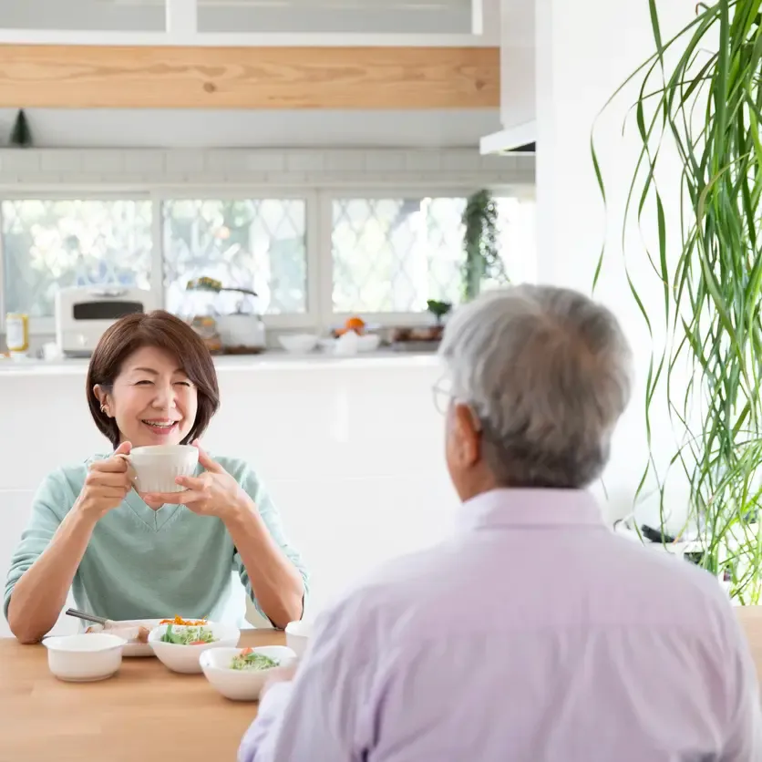 アルツハイマー病による認知症の進行と早期対応の重要性について解説します