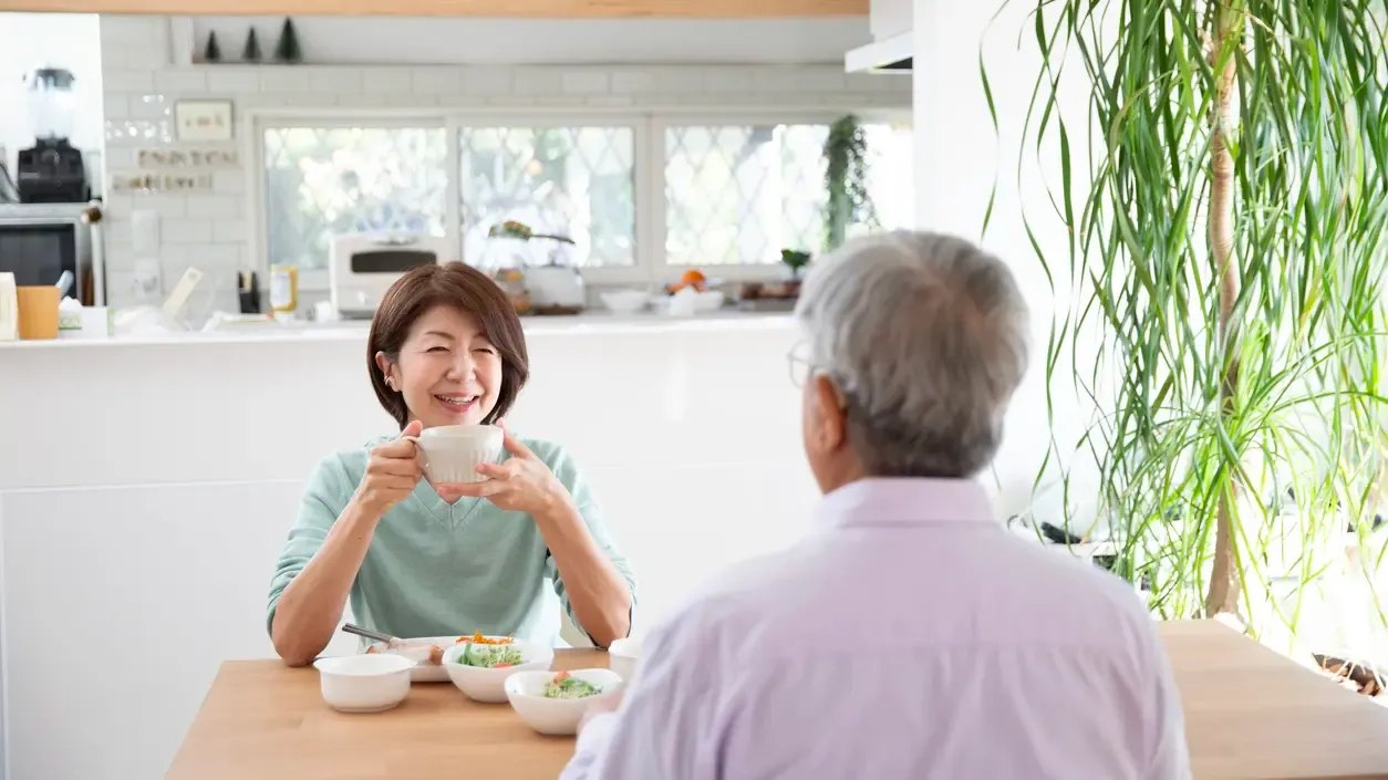 アルツハイマー病による認知症の進行と早期対応の重要性について解説します