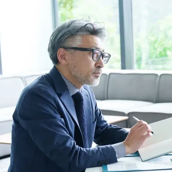 加齢により認知機能はどのように変化する?高齢者(シニア)雇用を行う企業が知っておきたいこと
