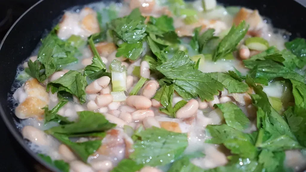 セロリを加える