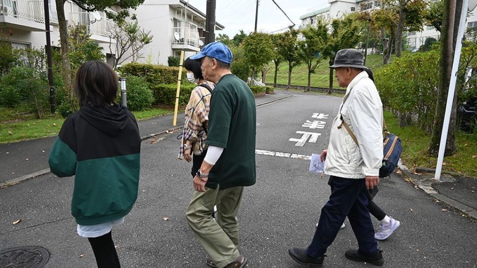 認知症サポーター養成講座 in 緑が丘小学校 認知症の人との「特別授業」でお互いを理解する