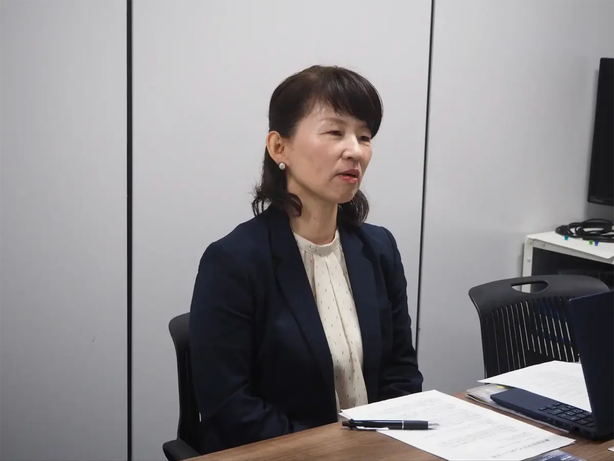 質問に答える株式会社GFM代表取締役 上田麗子さん
