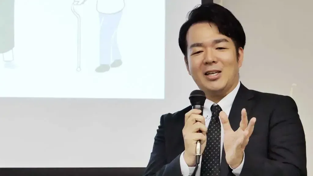 講演会『スローショッピングが実現するウェルビーイングと、みんなにやさしい市場活性化』での高橋さん