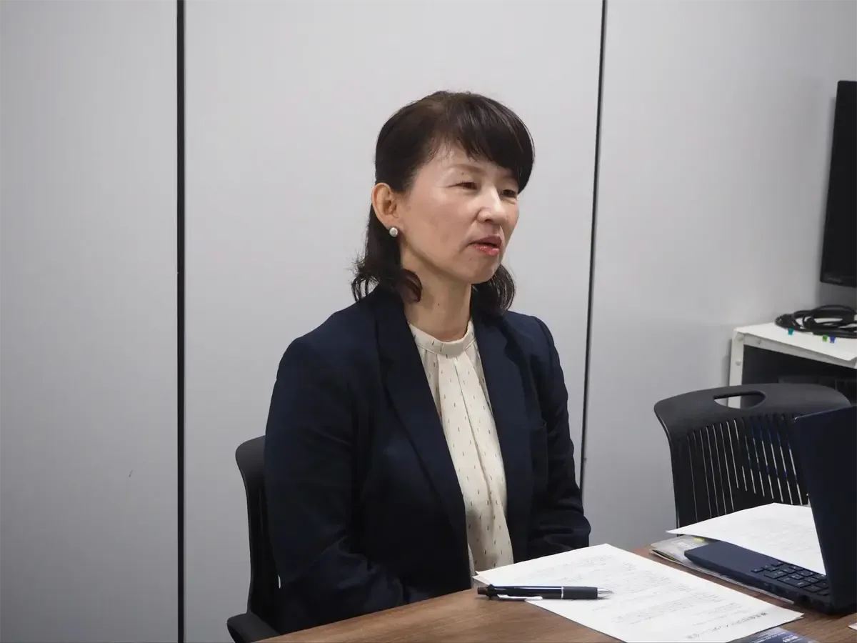 質問に答える株式会社GFM代表取締役 上田麗子さん
